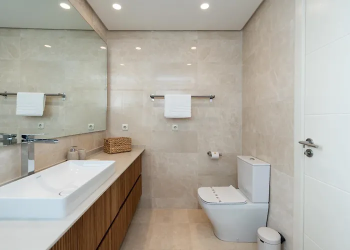 Al-321 Penthouse 3 Bedrooms Alcazaba Lagoon *