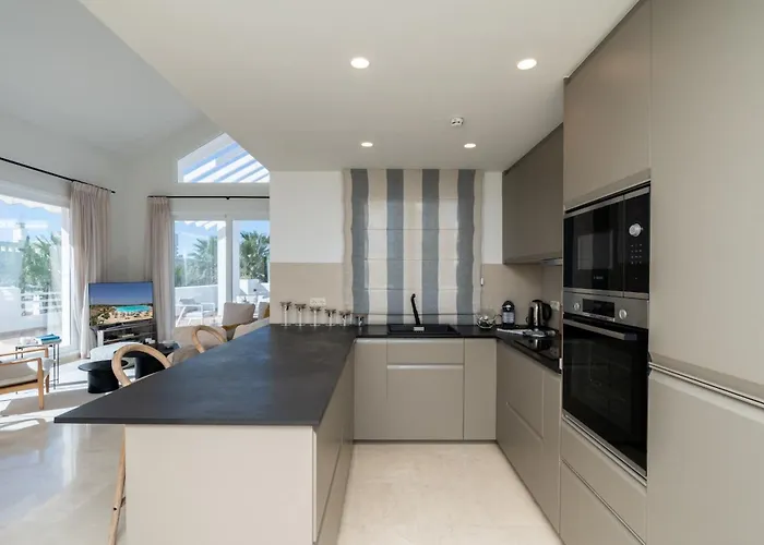 아파트 Al-321 Penthouse 3 Bedrooms Alcazaba Lagoon