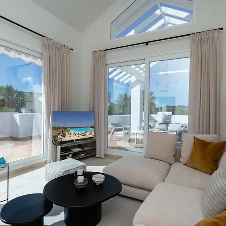 Al-321 Penthouse 3 Bedrooms Alcazaba Lagoon *