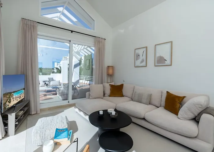 Al-321 Penthouse 3 Bedrooms Alcazaba Lagoon شقة إِستيبونا